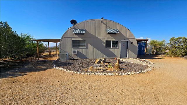 6962 E Black Kettle Drive, Yucca, AZ 86438