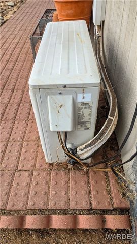 6962 E Black Kettle Drive, Yucca, AZ 86438