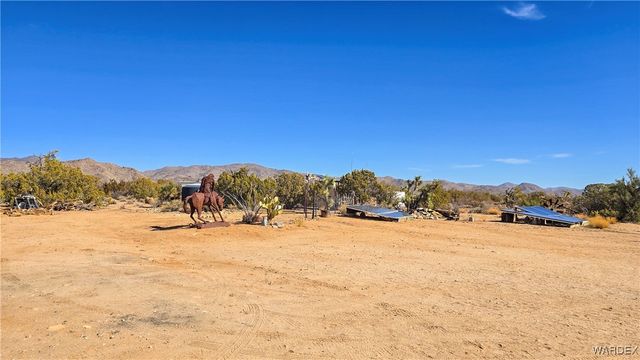 6962 E Black Kettle Drive, Yucca, AZ 86438