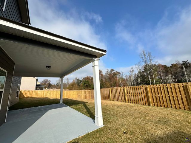 814 Harley Farms Drive, Bonaire, GA 31005