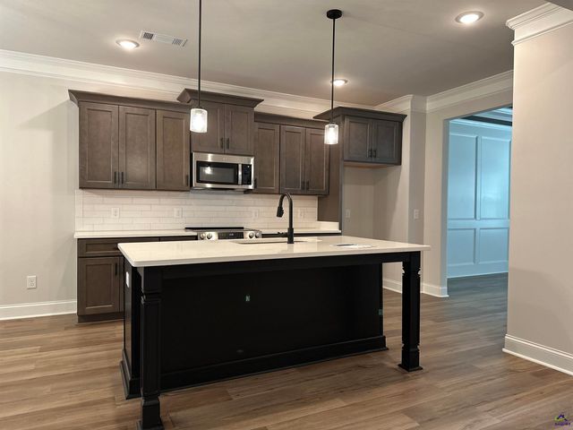 814 Harley Farms Drive, Bonaire, GA 31005