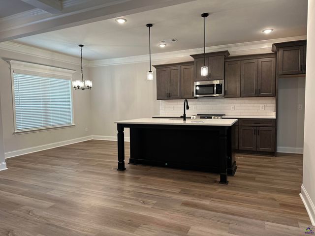 814 Harley Farms Drive, Bonaire, GA 31005