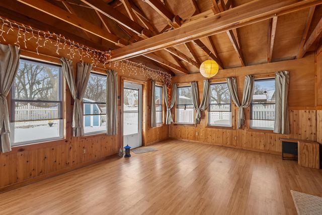 7748 Delaware Place, Merrillville, IN 46410