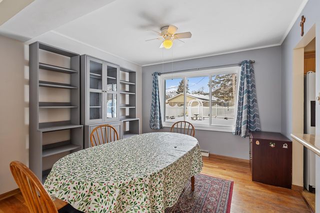 7748 Delaware Place, Merrillville, IN 46410