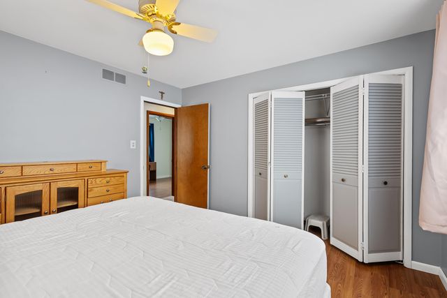 7748 Delaware Place, Merrillville, IN 46410