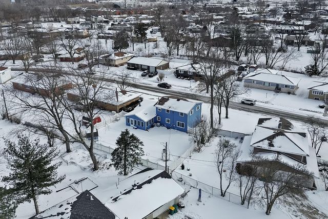 7748 Delaware Place, Merrillville, IN 46410