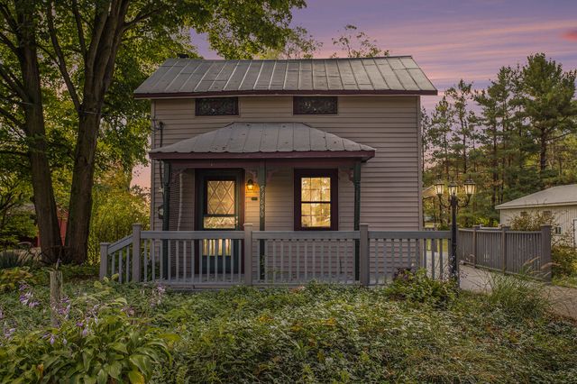 53690 Parkville Road, Park Twp, MI 49093