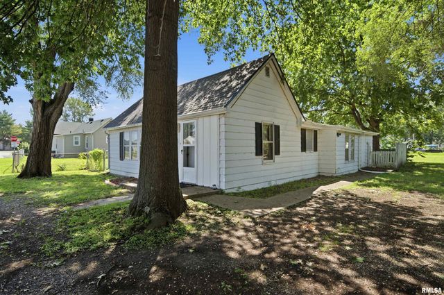 106 MATILDA Street, Pekin, IL 61554