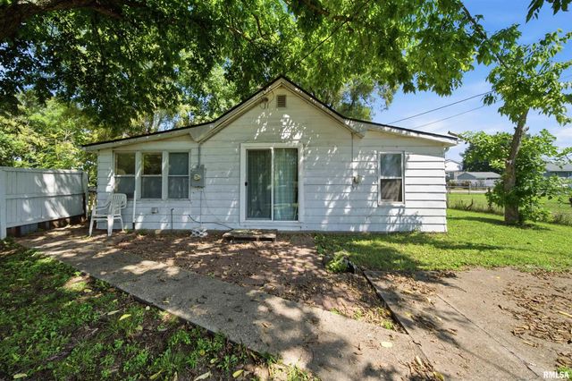106 MATILDA Street, Pekin, IL 61554