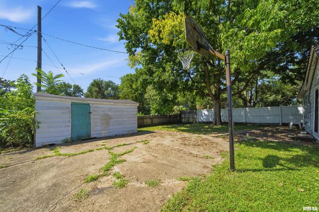 106 MATILDA Street, Pekin, IL 61554