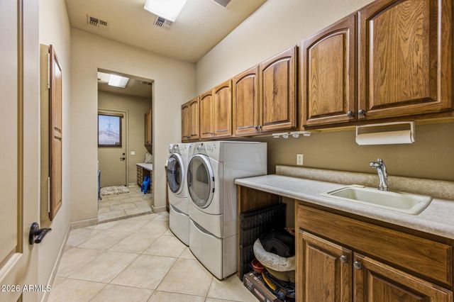 227 W AUBURN SKY Court, Casa Grande, AZ 85122