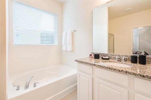 5231 WILDWOOD WAY, Davenport, FL 33837