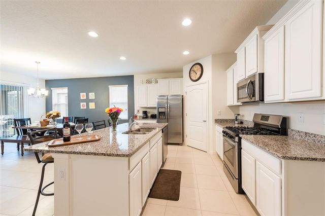 5231 WILDWOOD WAY, Davenport, FL 33837