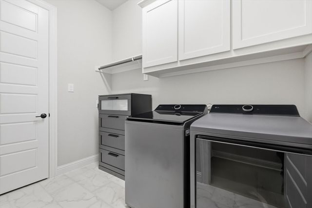 3056 Farmhouse Drive, Midlothian, TX 76065