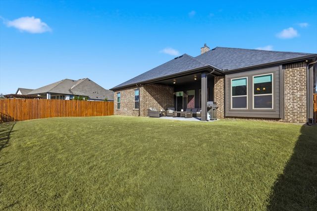 3056 Farmhouse Drive, Midlothian, TX 76065