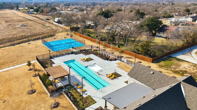 3056 Farmhouse Drive, Midlothian, TX 76065