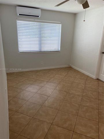 5616 Arthur St South, Hollywood, FL 33021