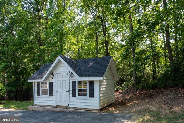 8700 FORMATION DR, Fredericksburg, VA 22407