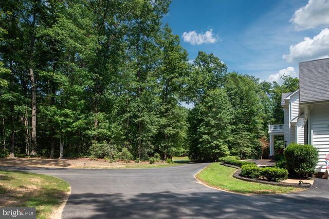 8700 FORMATION DR, Fredericksburg, VA 22407