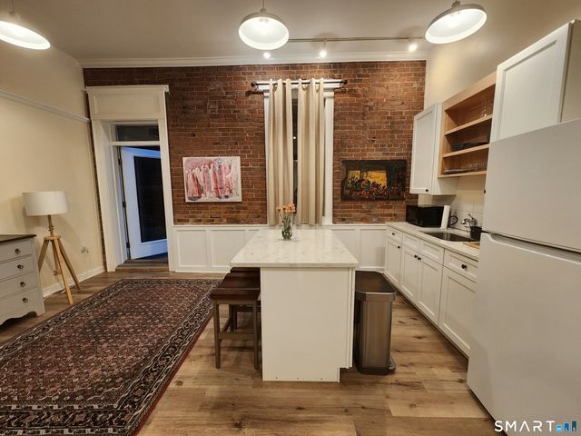 844 Grand Avenue 1B, New Haven, CT 06511