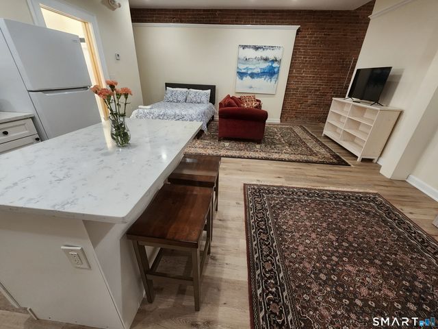 844 Grand Avenue 1B, New Haven, CT 06511