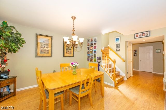 20 Bobolink Ct, Wayne Twp., NJ 07470