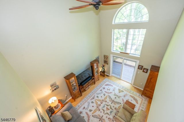 20 Bobolink Ct, Wayne Twp., NJ 07470