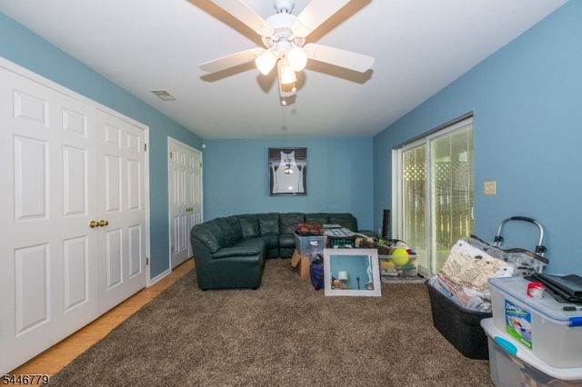 20 Bobolink Ct, Wayne Twp., NJ 07470