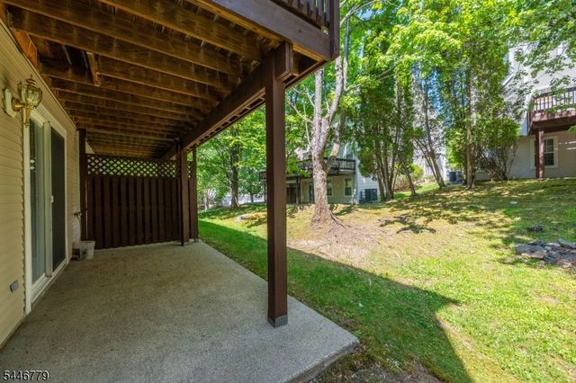 20 Bobolink Ct, Wayne Twp., NJ 07470