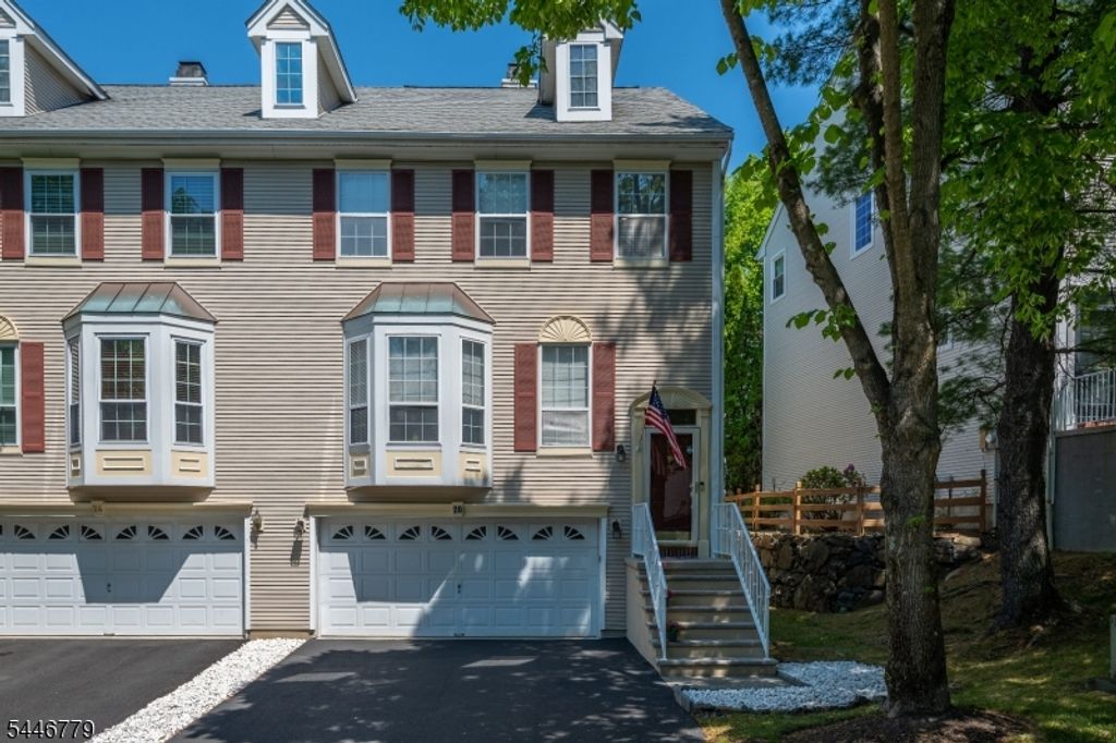 20 Bobolink Ct, Wayne Twp., NJ 07470