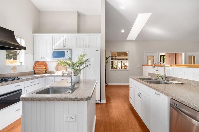 14904 NE 143RD TERRACE, Waldo, FL 32694