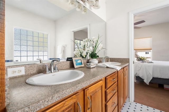 14904 NE 143RD TERRACE, Waldo, FL 32694