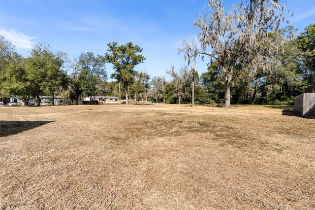 14904 NE 143RD TERRACE, Waldo, FL 32694