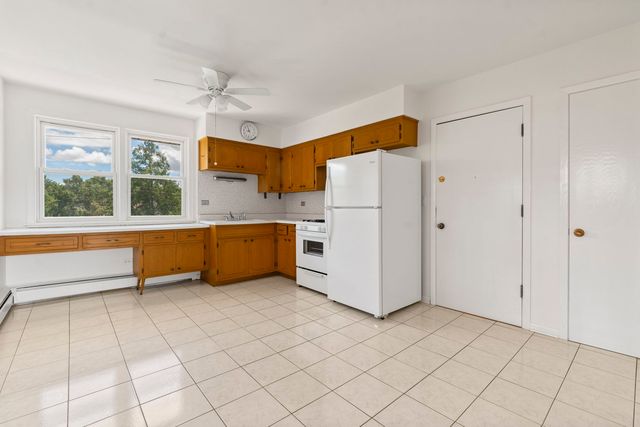 5947 N Odell Avenue 2N, Chicago, IL 60631