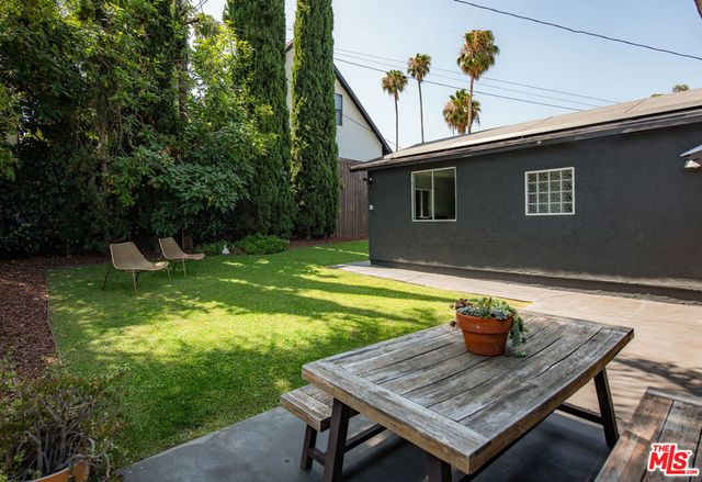 1865 Talmadge Street, Los Angeles, CA 90027