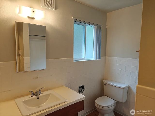 11521 26th Avenue NE, Seattle, WA 98125