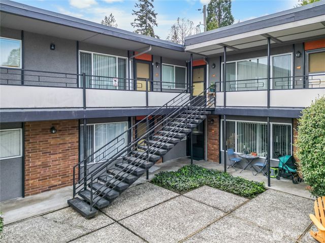11521 26th Avenue NE, Seattle, WA 98125