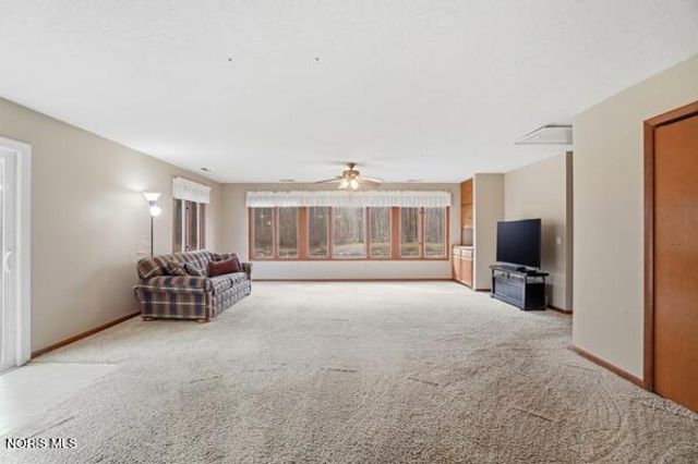 7820 Yawberg Road, Whitehouse, OH 43571