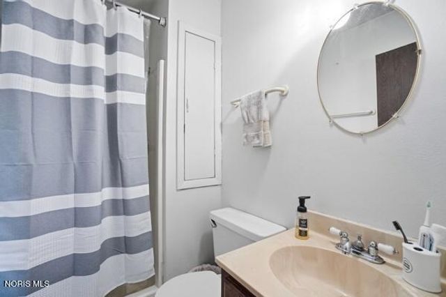 7820 Yawberg Road, Whitehouse, OH 43571