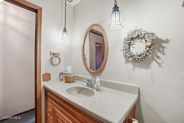 7820 Yawberg Road, Whitehouse, OH 43571