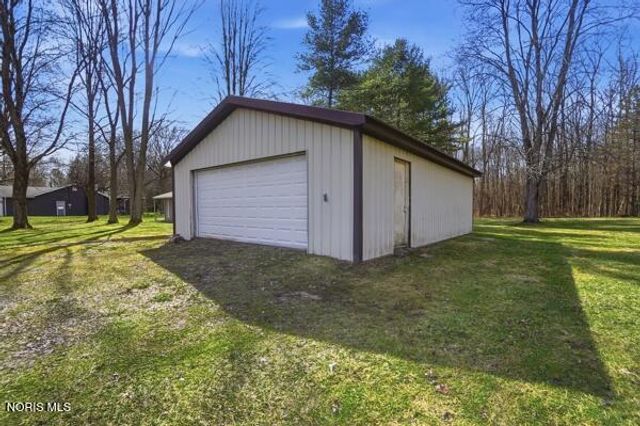 7820 Yawberg Road, Whitehouse, OH 43571