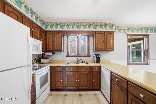 7820 Yawberg Road, Whitehouse, OH 43571