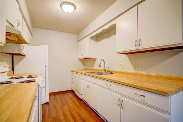 58 Sunfish Court, Madison, WI 53713