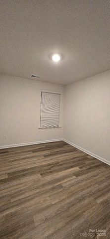 8017 Murray Branch Drive, Charlotte, NC 28216