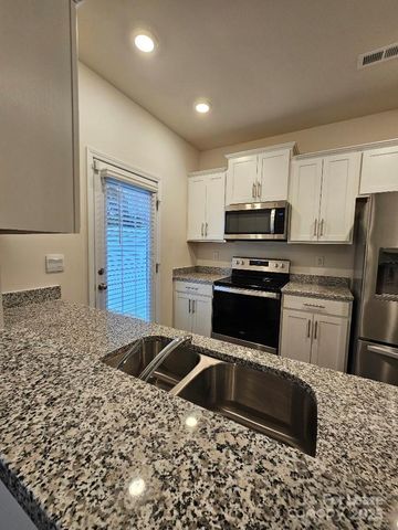 8017 Murray Branch Drive, Charlotte, NC 28216