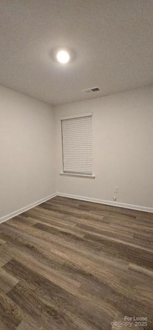 8017 Murray Branch Drive, Charlotte, NC 28216