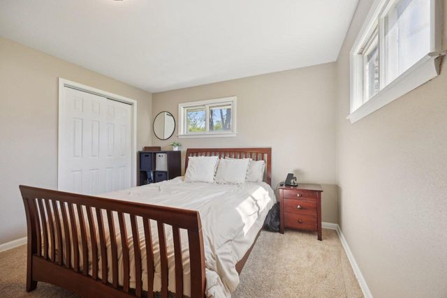 12425 W Cleveland AVENUE, New Berlin, WI 53151