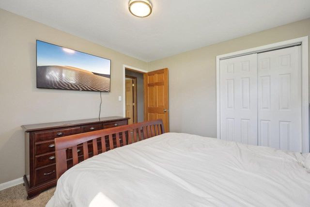 12425 W Cleveland AVENUE, New Berlin, WI 53151