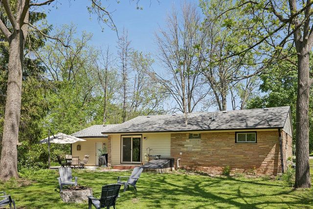 12425 W Cleveland AVENUE, New Berlin, WI 53151