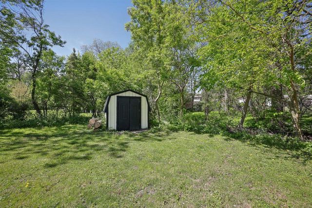 12425 W Cleveland AVENUE, New Berlin, WI 53151
